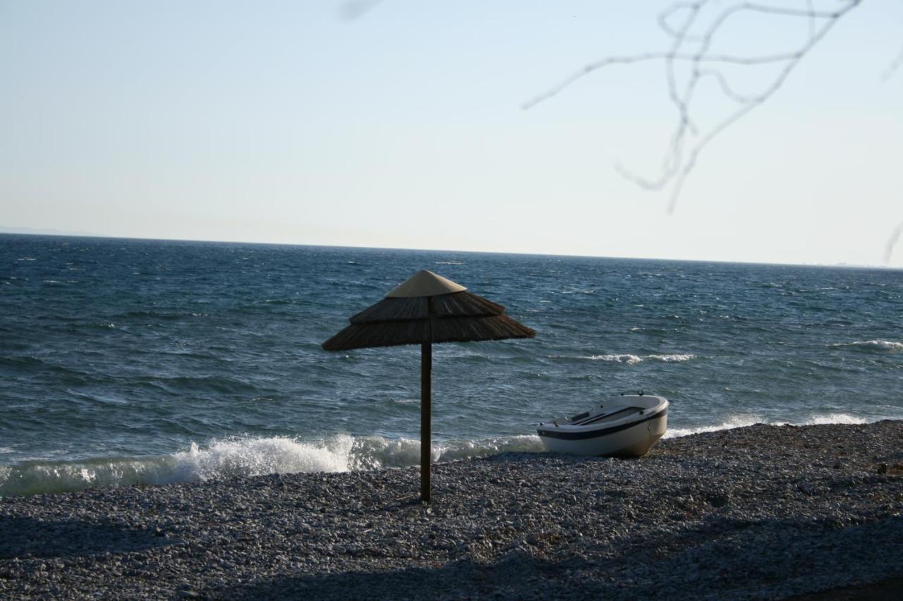 Nafpaktos Cottage By The Sea For Travelers And Dreamers! Kültér fotó