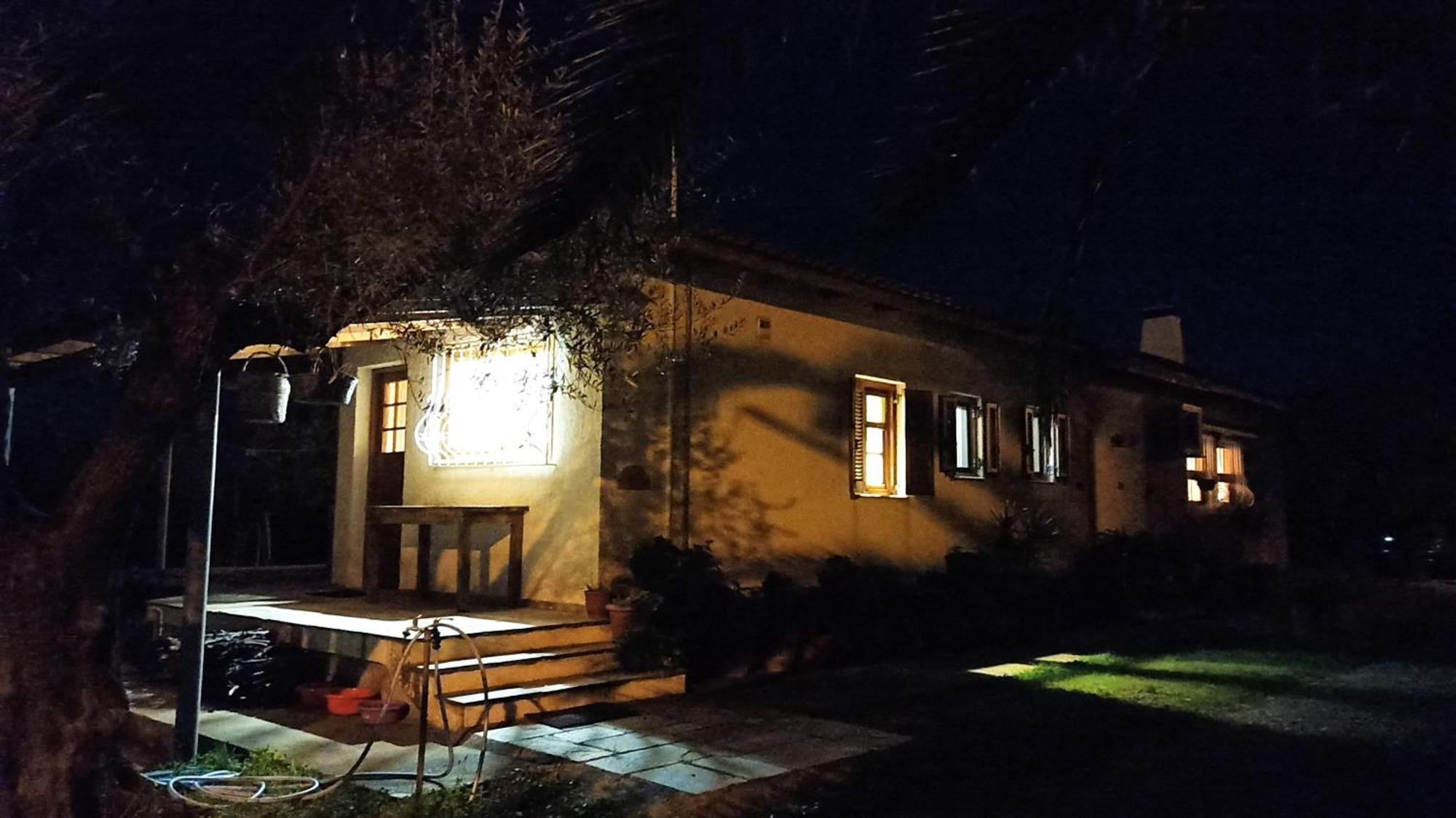 Nafpaktos Cottage By The Sea For Travelers And Dreamers! Kültér fotó